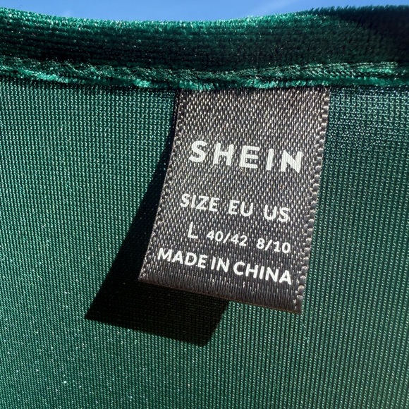 SHEIN Deep Green Velvet Long Sleeve Dress - Picture 6 of 6